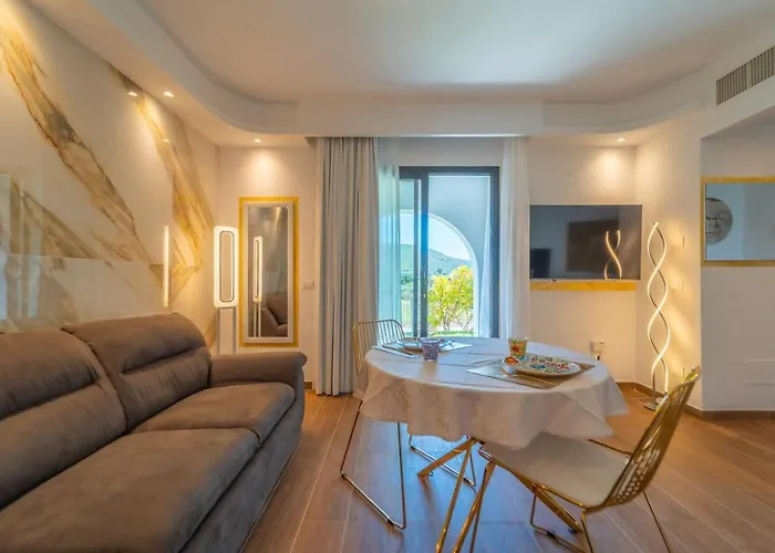 La Maison Doree Lägenhet