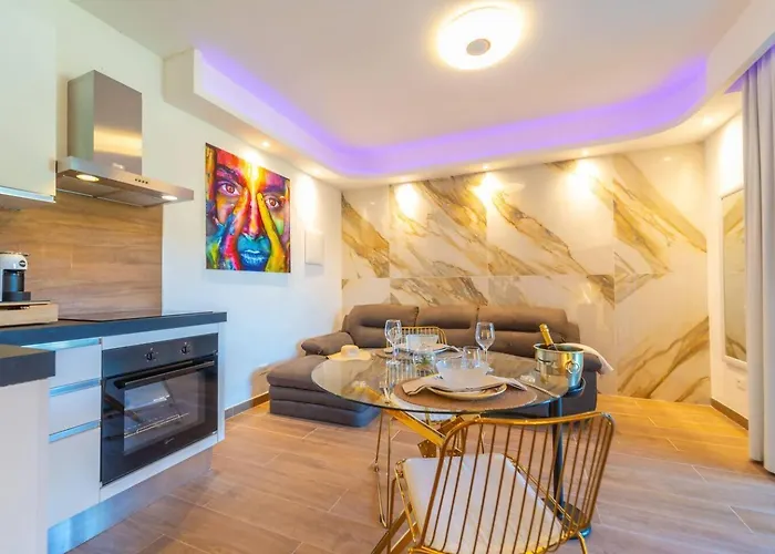 Lägenhet La Maison Doree Olbia