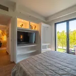 La Maison Doree *