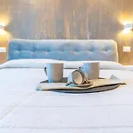 La Maison Doree *