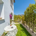 Apartment La Maison Doree