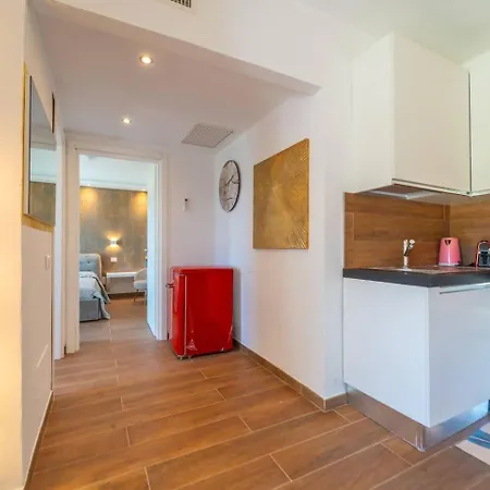 La Maison Doree Apartment Olbia