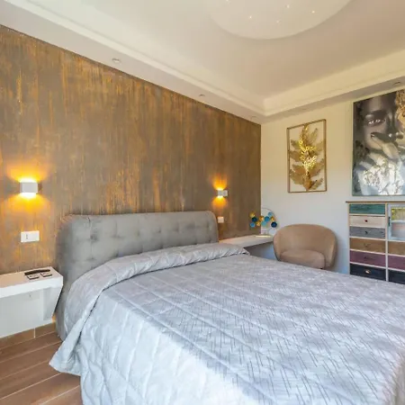 La Maison Doree Apartment Olbia
